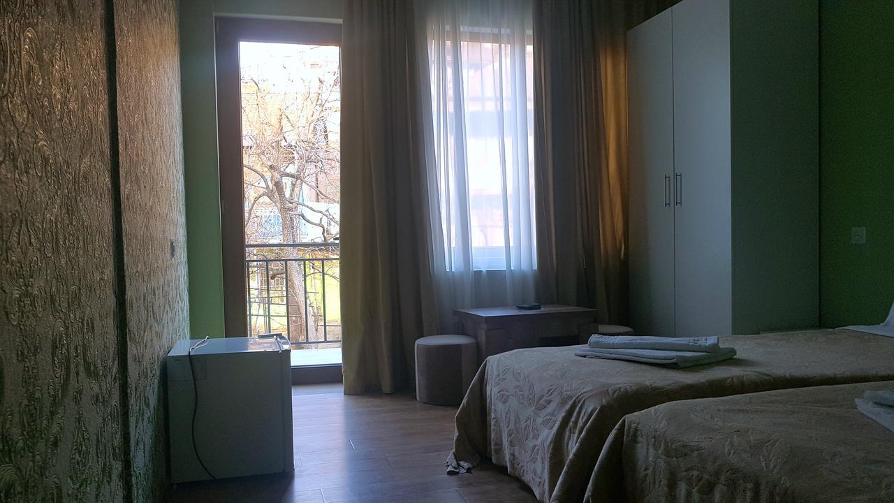 Hotel Stal+ Tbilisi Bagian luar foto