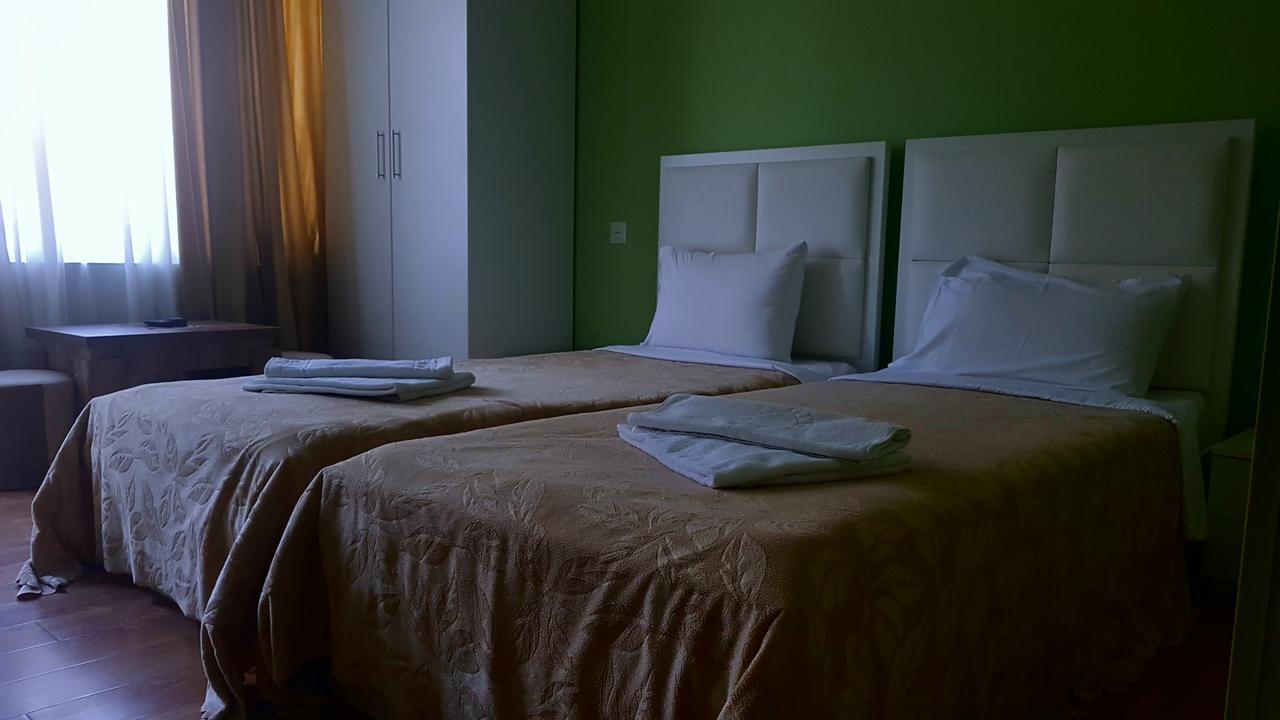 Hotel Stal+ Tbilisi Bagian luar foto