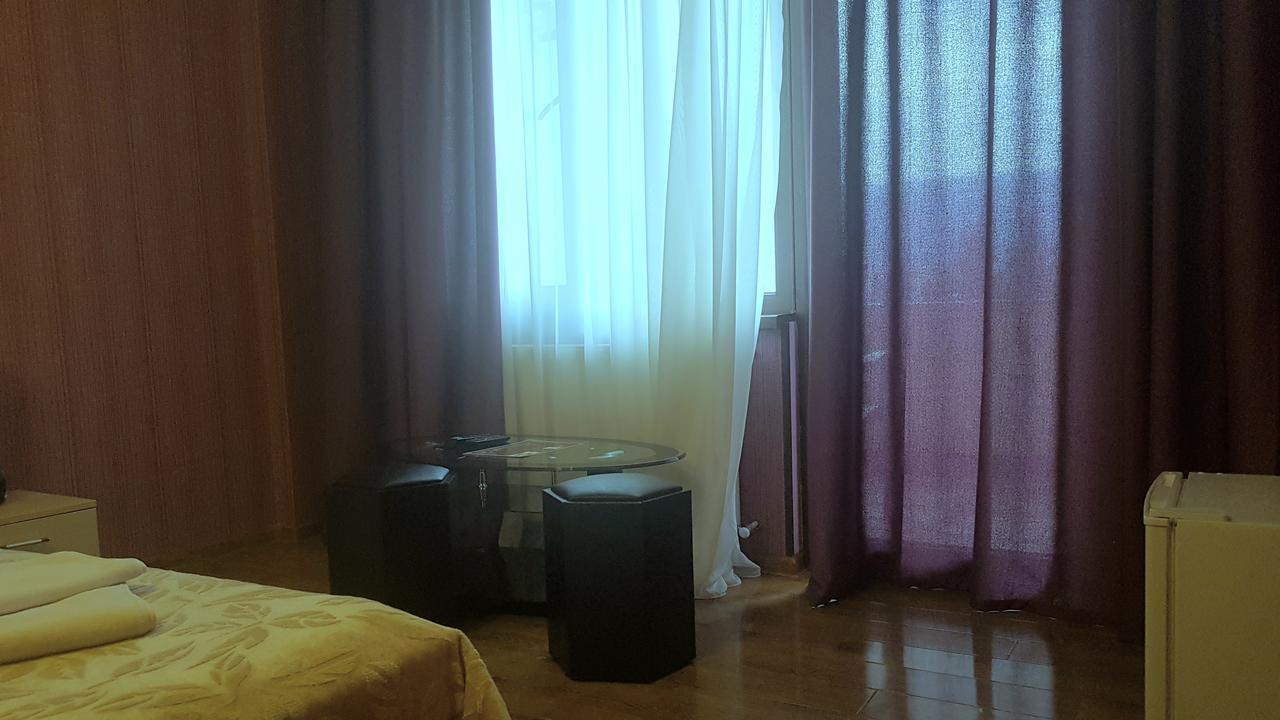 Hotel Stal+ Tbilisi Bagian luar foto