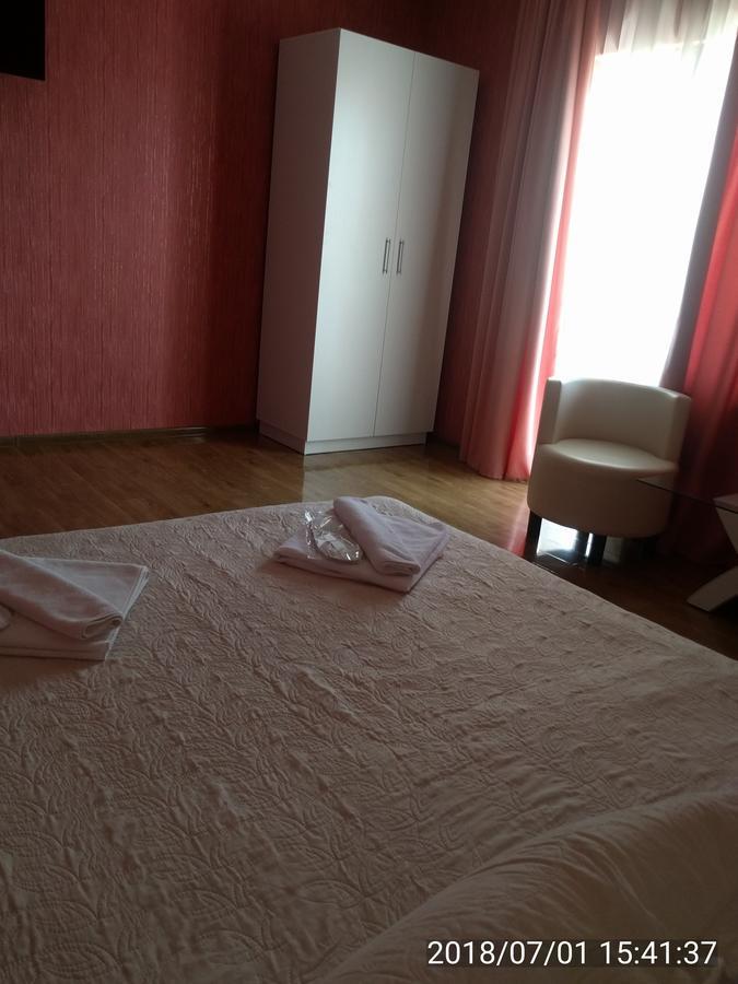 Hotel Stal+ Tbilisi Bagian luar foto